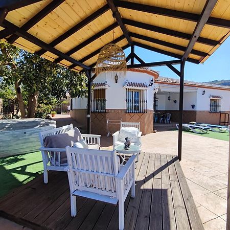 Los Naranjos Alcaucín Esterno foto