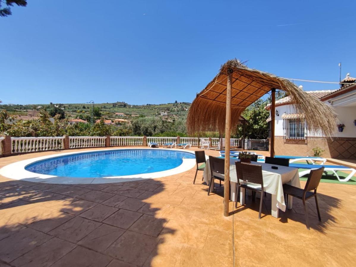 Los Naranjos Alcaucín Esterno foto