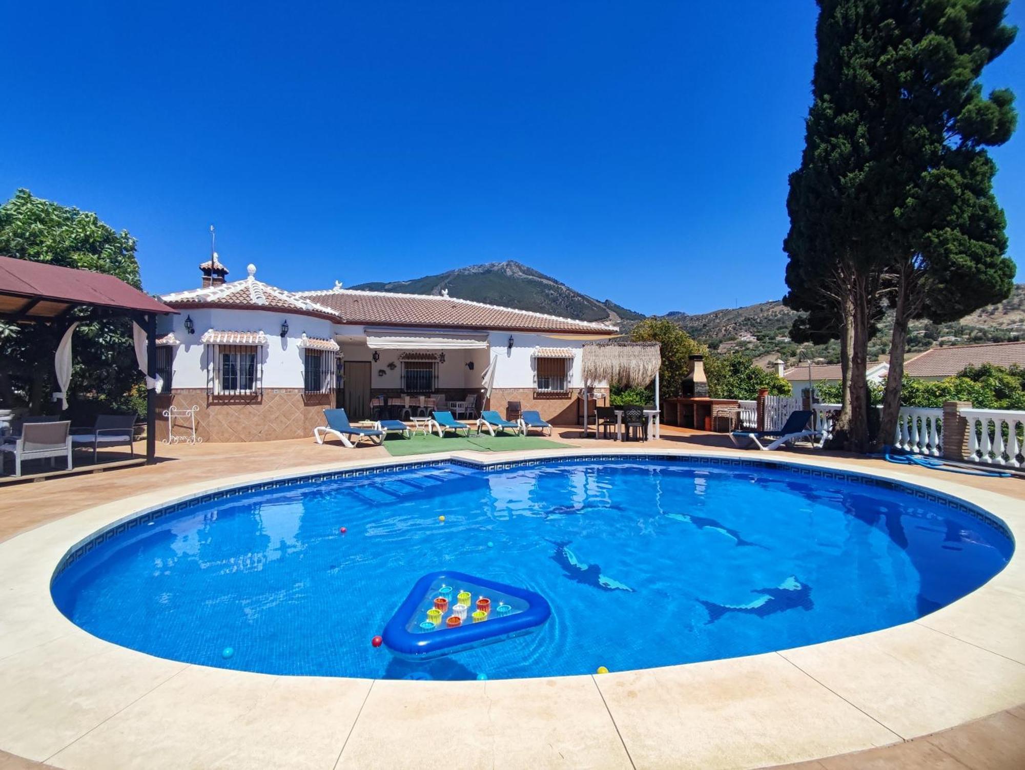 Los Naranjos Alcaucín Esterno foto
